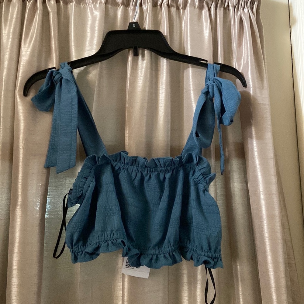 Crop tank top
